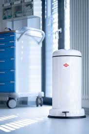 Baseboy 20 High Quality Designer Products Architonic Wesco baseboy 20 l zwart jaren '50 charme bij uitstek: baseboy 20 high quality designer