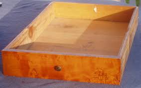 Pour fabriquer ces tiroirs, j'ai décidé d'utiliser du contreplaqué de 10 mm. Tiroir Wikipedia