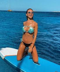 According to pete o'rourke on the football terrace podcast, the gunners included hector bellerin. Lautaro Martinez S Girlfriend Agustina Wows In Bikini On Holiday As Man City Fight Barcelona For Transfer Of Inter Star Sporting Excitement
