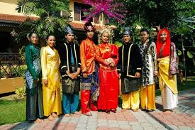Within malaysian society there is a malay culture, a chinese culture, an indian culture, a eurasian culture, along with the cultures of the indigenous groups of the peninsula and north borneo. Malay Culture Is An Islamic Culture Steemit