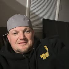 Te ves excelente un gusto saludarte te mando un abrazo 🤗