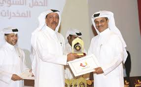 نجحت مكافحة المخدرات في ضبط كمية من مخدر الحشيش وأسلحة نارية بحوزة اثنين من العناصر الإجرامية بالبحيرة، فى إطار جهود أجهزة وزارة الداخلية لمكافحة الجريمة بشتى صورها، لاسيما ضبط وملاحقة العناصر. Ù…Ù„ØªÙ‚Ù‰ Ø¯ÙˆÙ„ÙŠ Ø¨Ø§Ù„Ø¯ÙˆØ­Ø© Ø¹Ù† Ù…ÙƒØ§ÙØ­Ø© Ø§Ù„Ù…Ø®Ø¯Ø±Ø§Øª