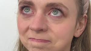 I grew up wanting to be a policewoman but it fell apart when I fell for a  criminal, now I'm a cleaner & not ashamed