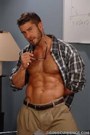 Cody Cummings sports some facial hair