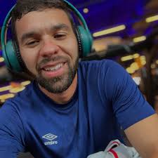 Não tem como você negligenciar sua saúde e achar que vai ficar tudo bem.  Tenha foco, cuide da sua saúde. 🫡