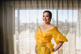 Kris's is a female show host and actress. Look Kris Aquino Almost Wore This Gown To The Crazy Rich Asians Hollywood Premiere