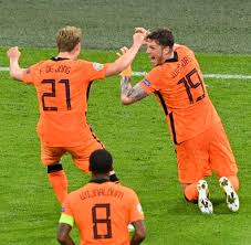 Wout weghorst (born 7 august 1992) is a dutch professional footballer who plays as a striker for bundesliga club vfl wolfsburg and the netherlands national team. Torschutze Und Raubkatze Wout Weghorst Schreibt Sein Personliches Em Marchen Welt