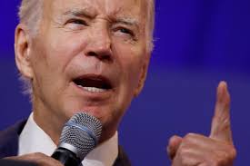 Devon Archer Throws a Curve