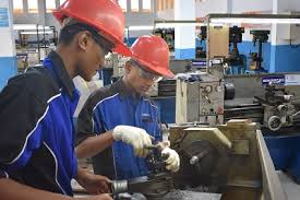 As affiliate of kiyokuni industry co., ltd. Kelas Industri Pelatihan Teknik Pemesinan Commitmen To Excellence Visi Program Keahlian Teknik Pemesinan Mendampingi Peserta Didik Agar Tumbuh Berkembang Secara Optimal Dalam Bidang Intelektual Dan Skill Sesuai Tuntutan Pasar