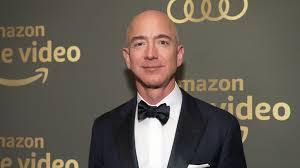 Ce n'est pas une compétition. Jeff Bezos Amazon Va Voyager Dans L Espace Actualite Societe Com