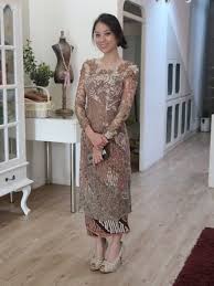 Simple, kebaya brokat among tamu, kebaya brokat perancis, model kebaya brokat bali, kebaya brokat warna hijau tosca, kebaya pengantin brokat putih, kebaya brokat jadul, model kebaya brokat orang gemuk, kebaya brokat di thamrin city, kebaya lengan pendek bahan brokat, motif. 680 Kebaya Modern Style Ideas Kebaya Batik Kebaya Kebaya Dress
