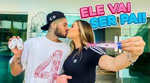 A informação foi dada pela prima da influencer, emanuelly fonseca, que postou em seu instagram que a bebê nasceu. Ze Felipe Vai Ser Pai Namorada Do Cantor Virginia Fonseca Esta Gravida Do 1Âº Filho Terra Fm