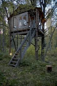 Easy to load and easy to move. Tree House Tree House Shooting House Tree House Diy