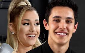 Us singer ariana grande has revealed she is engaged to her real estate agent boyfriend, dalton gomez. Ariana Grande Marries Dalton Gomez In Super Secret Wedding