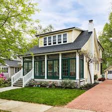 Currently our house is dark green, which is okay, but i'd prefer it yellow. 75 Beautiful Yellow Exterior Home Pictures Ideas July 2021 Houzz
