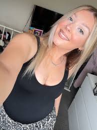 Chloè Collins x (@_chloecollinsxx) • Instagram photos and videos