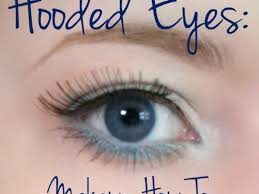 Pick a color of eyeshadow, eye liner, or brow gel to use on your eyebrows to bring the color closer to your hair color. Makeup Tips For Hooded Eyes Bellatory