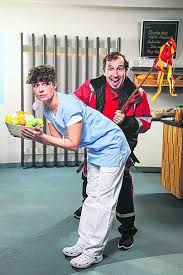 Sabina laurinová jako vrchní sestra marie černá (mery), tomáš měcháček jako mudr. To Divaky Nepotesi Modry Kod Opousti Oblibeny Herec Ahaonline Cz