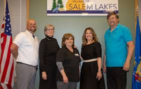 Salem Lakes officials sworn in
