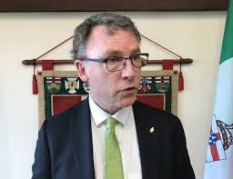 Whitehorse community association says Alaska Highway tender makes 'mockery'  of assessment process