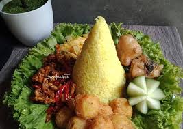 Cara membuat nasi tumpeng komplit sederhana. Resep Membuat Nasi Tumpeng Mini Sedap Resep Enyak