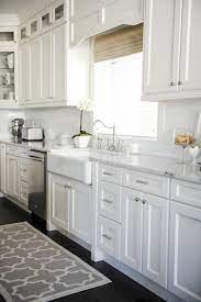 19 Amazing White Shaker Cabinets Kitchen Ideas Whiteshakercabinets 20 Amazing White Shaker White Kitchen Design Kitchen Cabinet Design White Shaker Cabinets