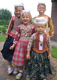 Egyptian people dress very fasionable.the dress like aferican people. Netherlands Traditional Outfits Dutch Clothing Native Dress