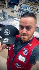 Tyler Grooms's Instagram, Twitter & Facebook