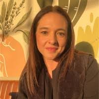 90+ perfiles de «Iris Ortiz»