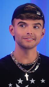 Shine bright, she's a STAR! 🌟 Watch @samstarqueen kiki with  @michellevisage