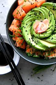 Salmon Sushi Bowl With Avocado Rose Food Salmon Sushi Sushi Bowl