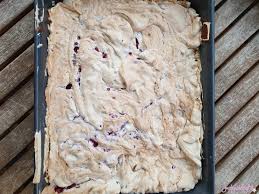 Maybe you would like to learn more about one of these? Himbeer Traubles Kuchen Mit Baiserhaube Judysdelight