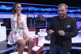 Η αγία σοφία βρίσκεται στο επίκεντρο της πολιτικής διαμάχης στην τουρκία. Xrhstos Ferentinos Apokalyptei Pws Einai Shmera H Sxesh Toy Me Th Sofia Paylidoy Znews