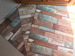 XỐP DÁN TƯỜNG GIẢ GỖ ( ĐƠN VỊ UY TÍN)