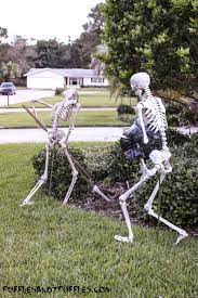 Diy christmas decorations outdoor skeleton halloween. Diy Skeleton Lawn Decor For Halloween Halloween Diy Outdoor Outdoor Halloween Halloween House