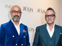 Cresceu a ser ambicioso, com garra e empreendedor. 1 26 Julia Pinheiro Com Os Filhos Lancamento De Julia De Bem Com A Vida 15 03 16 Foto Artur Lourenco Lux 2 26 Carolina Matilde E Rui Maria Pego Lancamento De Julia De Bem Com A Vida 15 03 16 Foto Artur Lourenco Lux 3 26