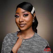 🍁Fall Photoshoot🍁 Only $100 for October! DM me with any questions😊📸  Pink Bloom Photography IG:pink_bloom_photography