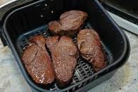 Resultado de imagen para "Jori Maglaya, una chef y DJ de Los Ángeles"