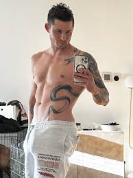 AUSSIE CONNOR🇦🇺 (OF 40% OFF) on X: t.coYM4ys6V8OA  t.coNkNa93S6EK  X