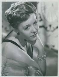 Who is Helene Reynolds dating? Helene Reynolds boyfriend, husband