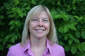 Tracy Mastrangelo's Instagram, Twitter & Facebook