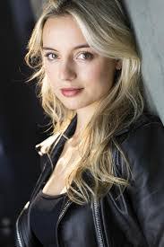 Toni Weiss's Instagram, Twitter & Facebook