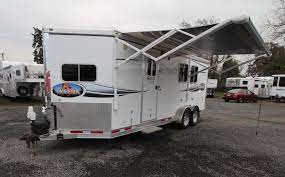 4 horse bison gooseneck with living quarters horse trailer. 2008 Lakota 2 Horse Living Quarters Trailer Slide Out Power Awning Horse Trailers For Sale Near Me