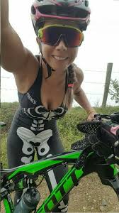 Pin By Singme On Vw Kafer Bicycle Girl Cycling Girls Cycling Women