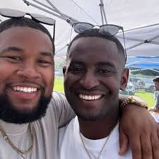 Celebrating 10 Years since graduating from the Best High School in Baton  Rouge…. #ScotlandvilleHigh🐝 Over 500+ Scotlandville Alumni, Faculty and  students across various generations in North Baton Rouge. No incidents,  just pure