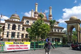Contoh kunci jawaban revisi wow pelengkung kemenangan. Ppkm Level 4 Dua Masjid Besar Di Klaten Masih Masih Ditutup Untuk Masyatakat Umum