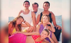 Maybe you would like to learn more about one of these? El Elenco De Amigas Y Rivales Se Reunen 17 Anos Despues Del Exito Como Lucen