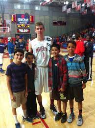 Last Night I Went To A Mater Dei Basketball Game And Met Stanley Johnson And Rex Pflueger Mens Basketball Basketball Games Basketball