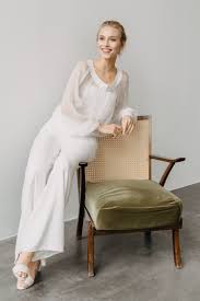 We did not find results for: Claudia Hellers Wandelbare Brautmodenkollektion Fur 2021 Frau Immer Herr Ewig