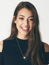 Deniz'e annesi hale temizyürek eşlik etti. Dilan Cicek Deniz Grosse Gewicht Masse Alter Biographie Wiki